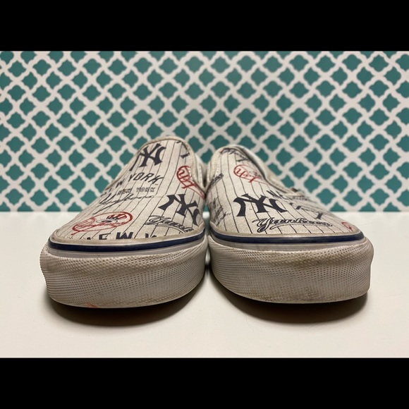 Yankees Vans - Picture 3 of 5